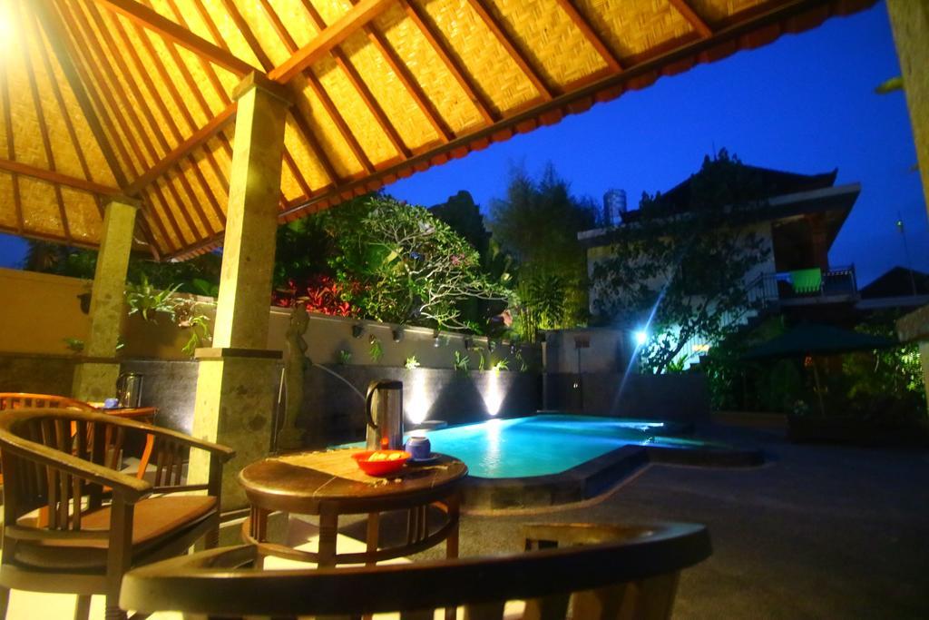 Casa de hóspedes Adi Santia